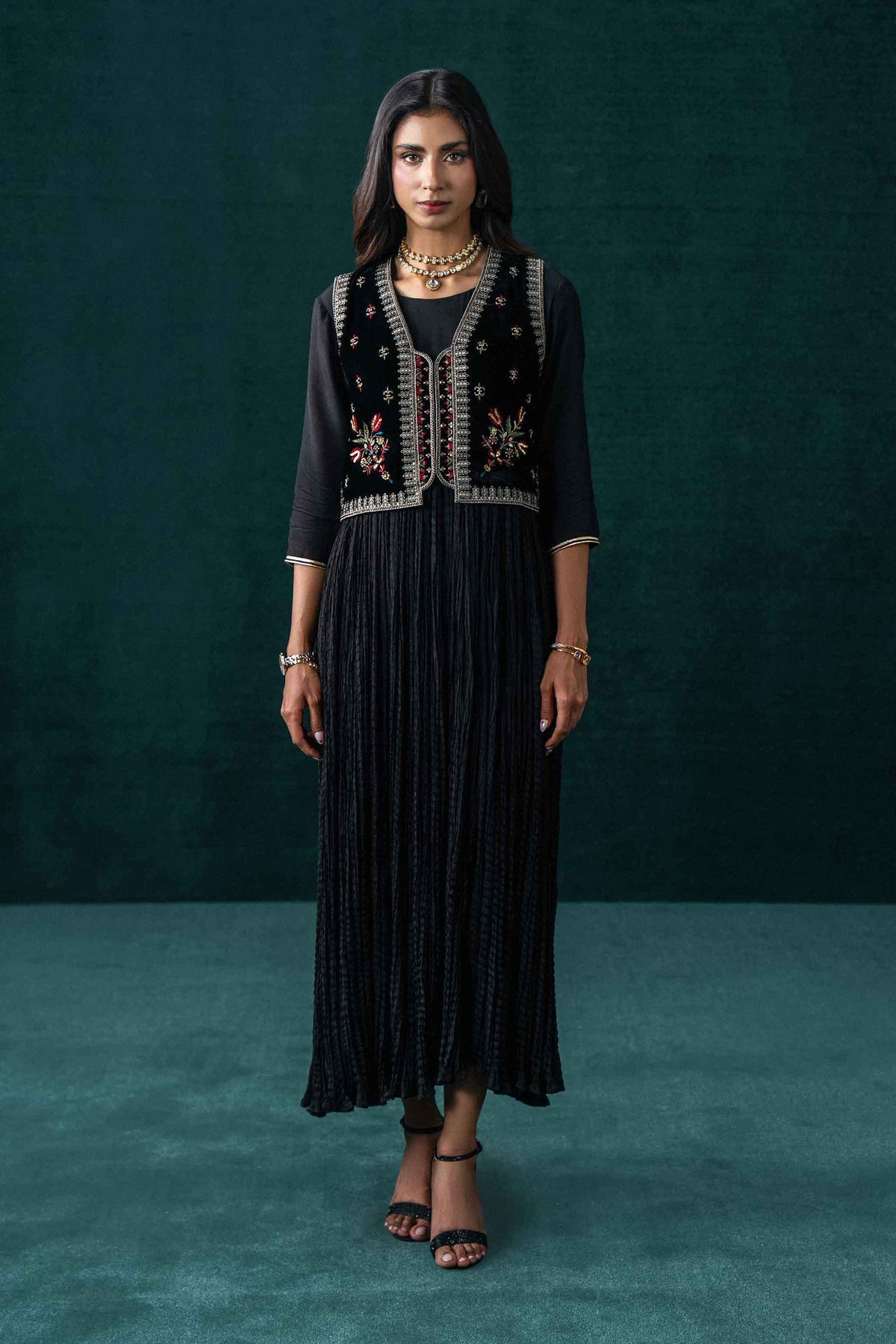 2 Piece - Embroidered Suit - ST2PE-BOUT26WV1-6