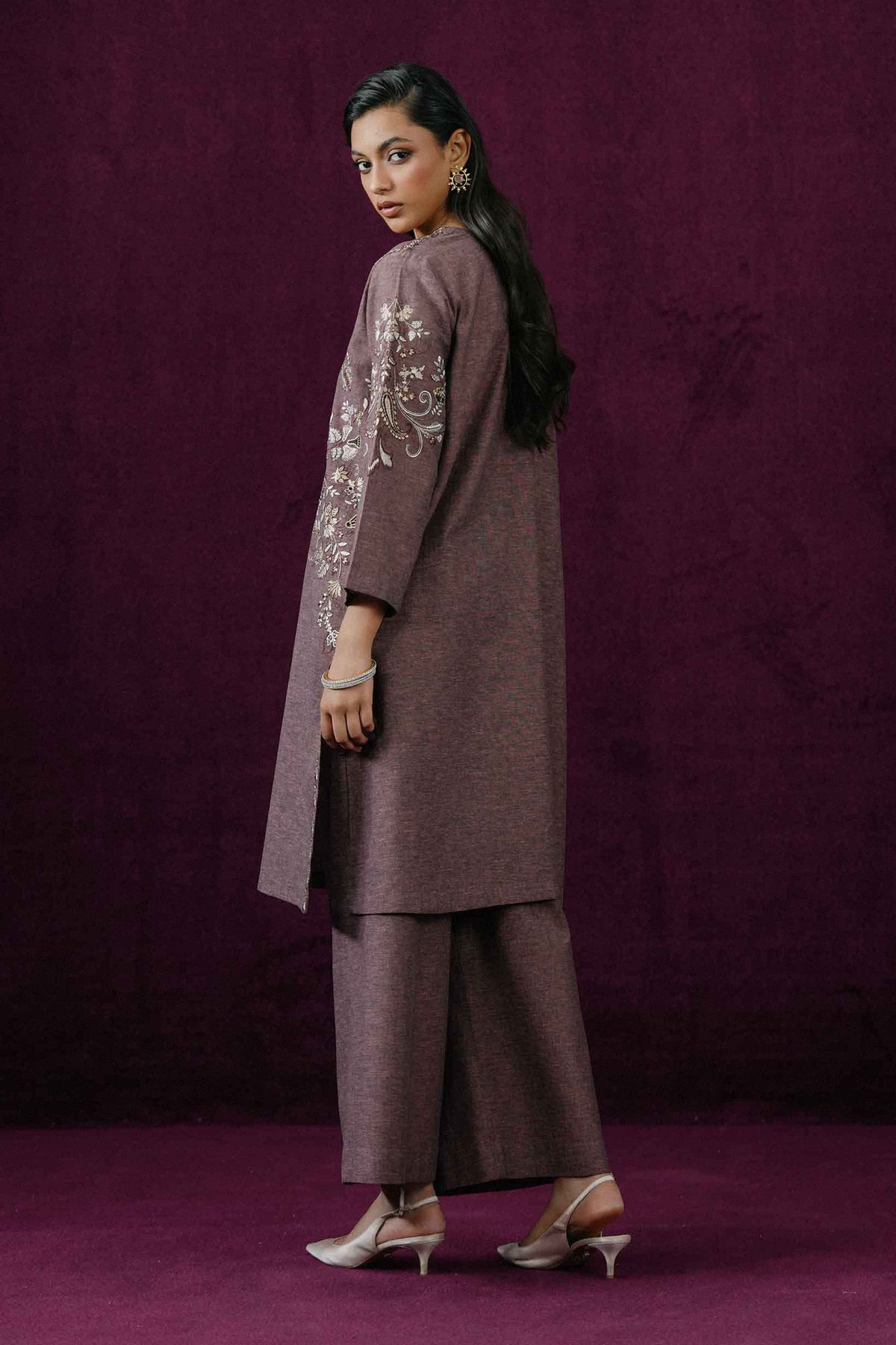 2 PIECE - EMBROIDERED SUIT - ST2PE-BOUT26WV2-17 for Women - Boutique Collection | Nishat | Shop Online 
