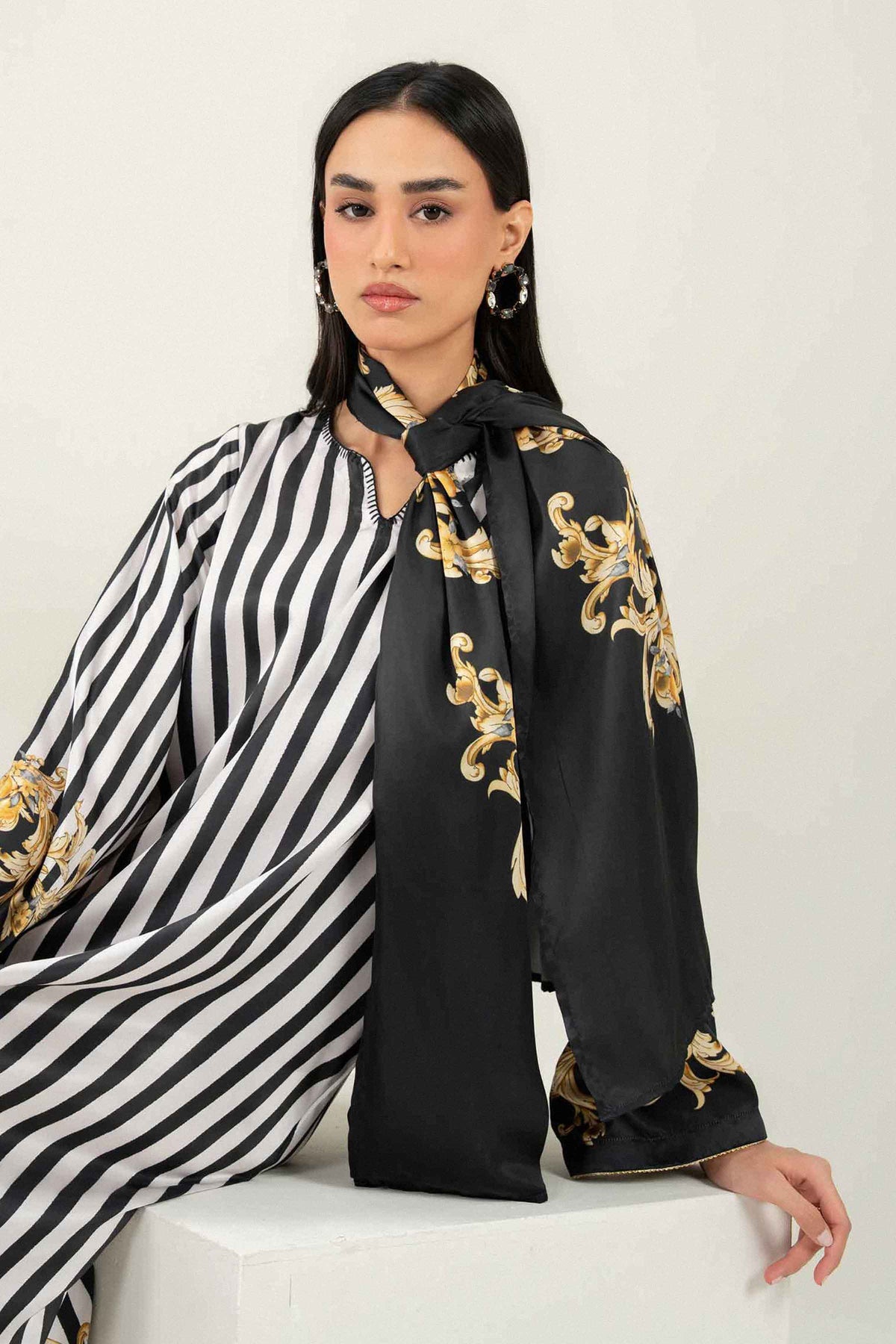 2 Piece - Printed Suit - ST2SD-JALA26WV2-3