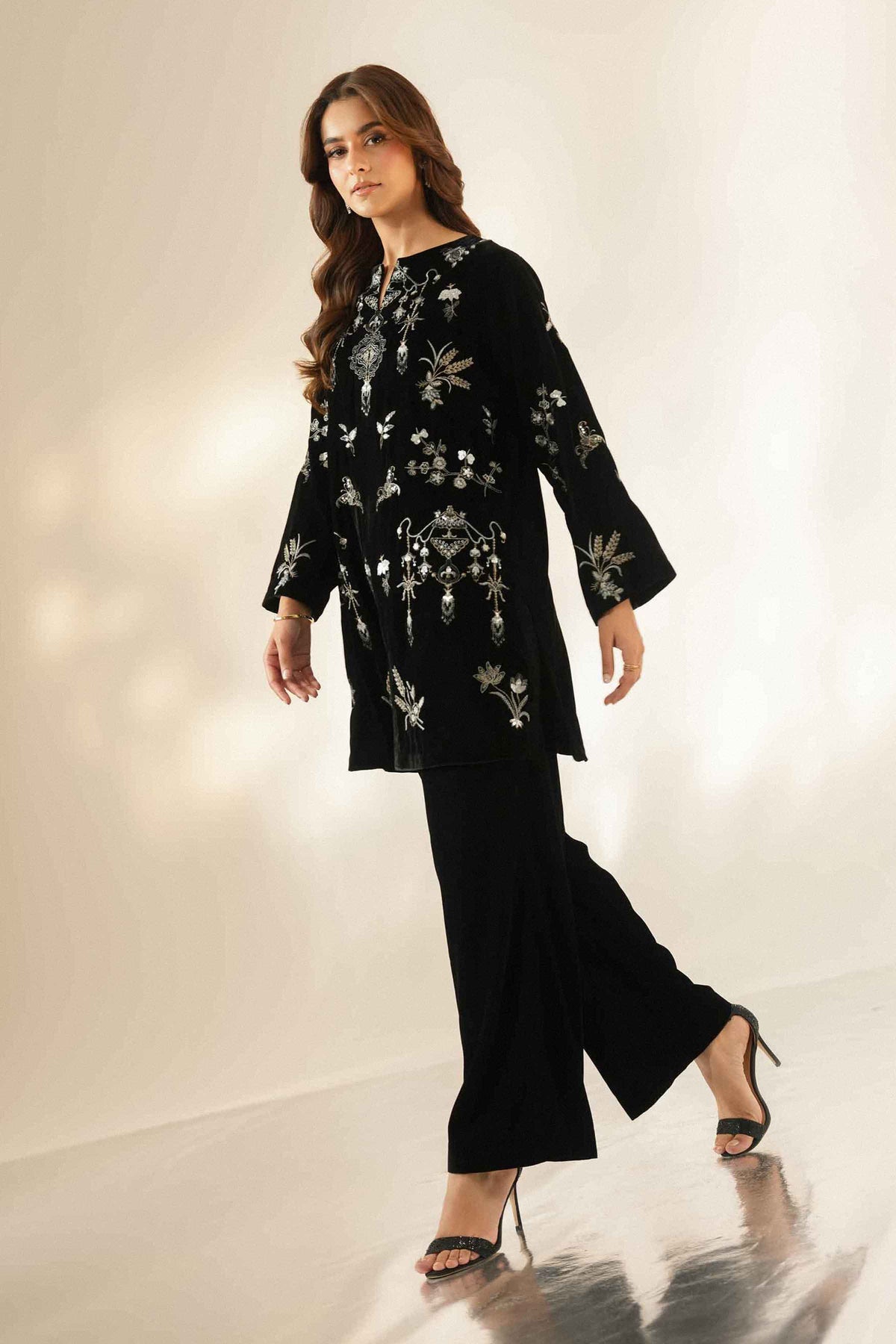 2 Piece - Embroidered Loungewear - ST2STE-LNG26WV2-11