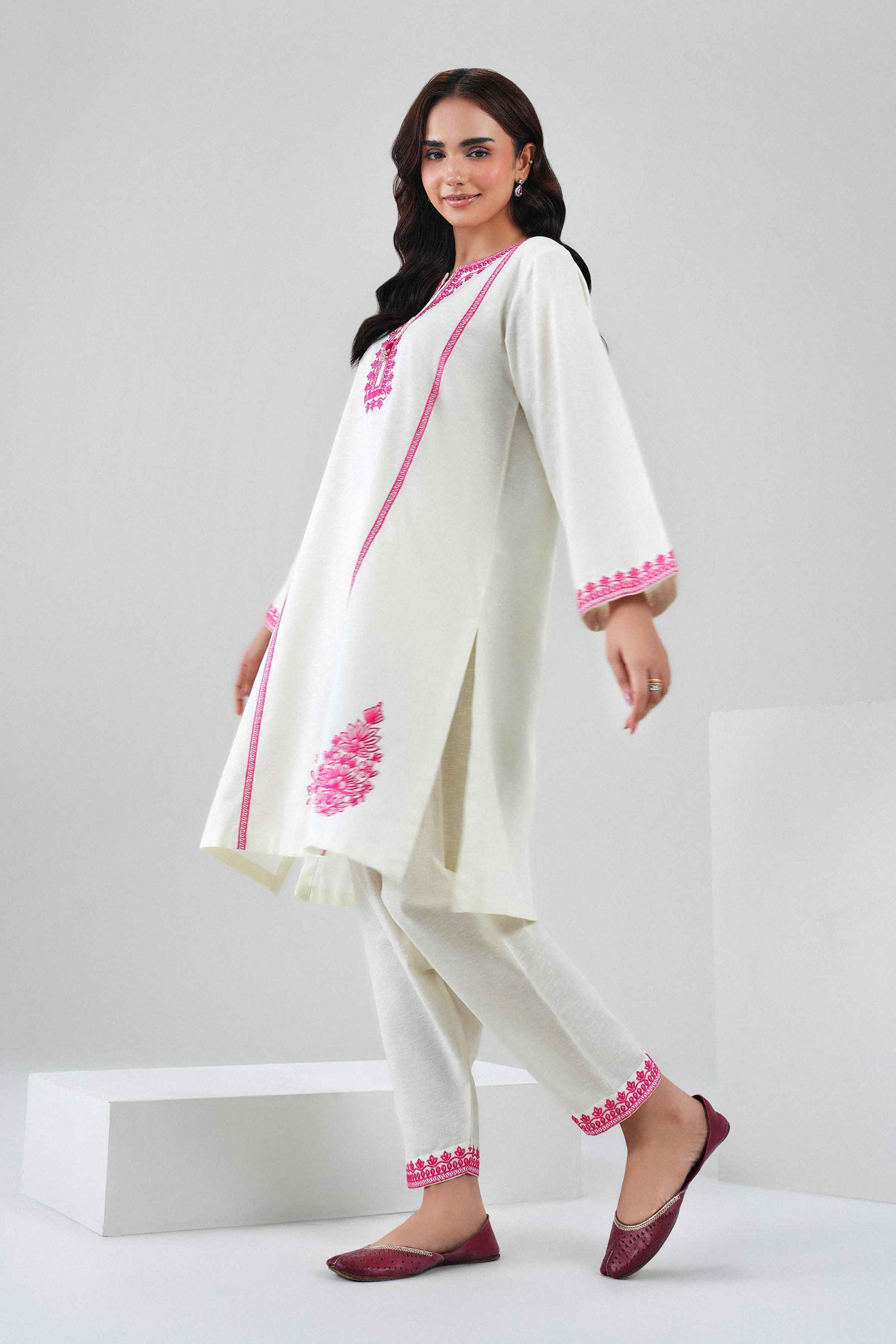 Retail Price: 7,990/-PKR