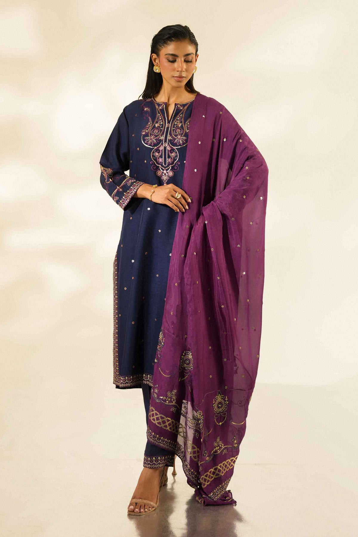 3 Piece - Embroidered Suit - ST3PE-LUXE26WV2-25 for Women -  Luxury Pret Collection | Nishat | Shop Online 