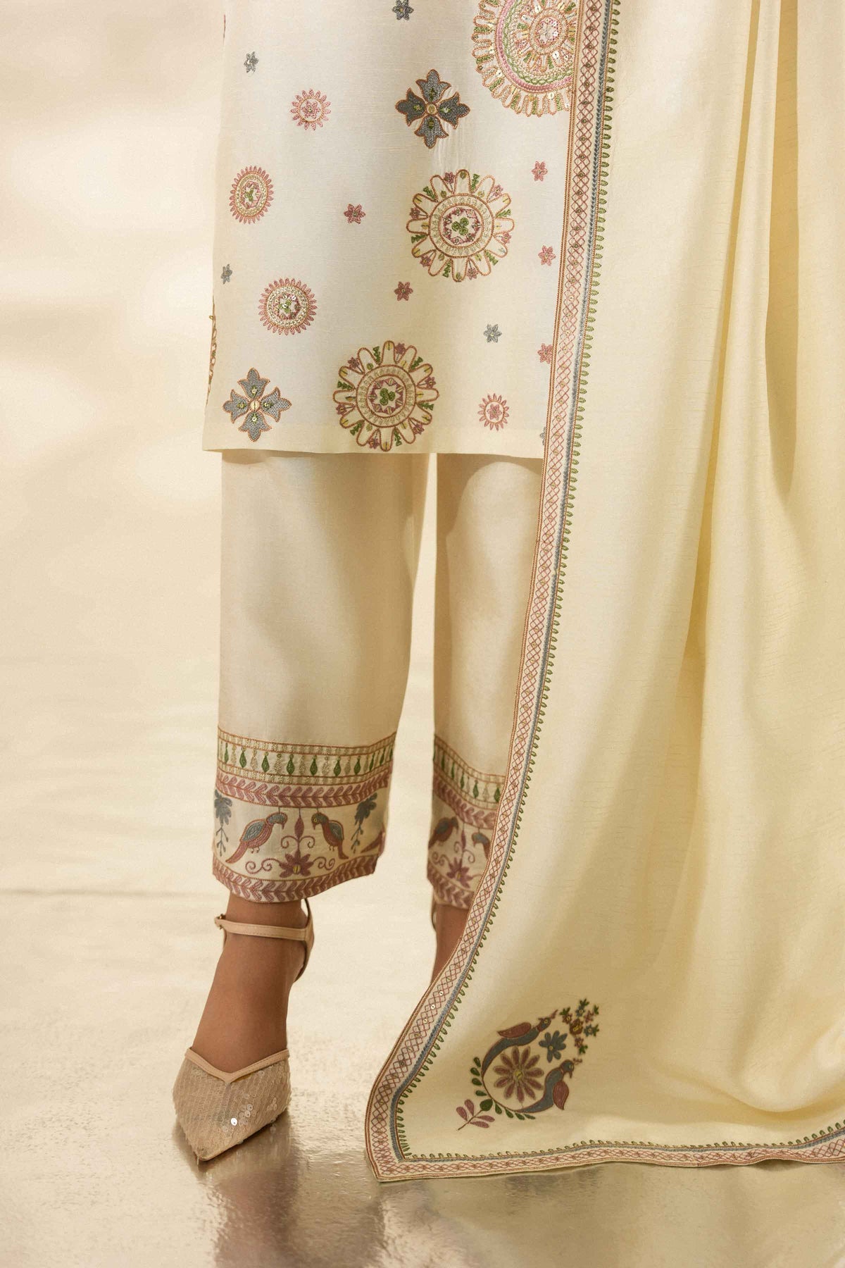 3 PIECE - EMBROIDERED SUIT - ST3PE-LUXE26WV2-40
