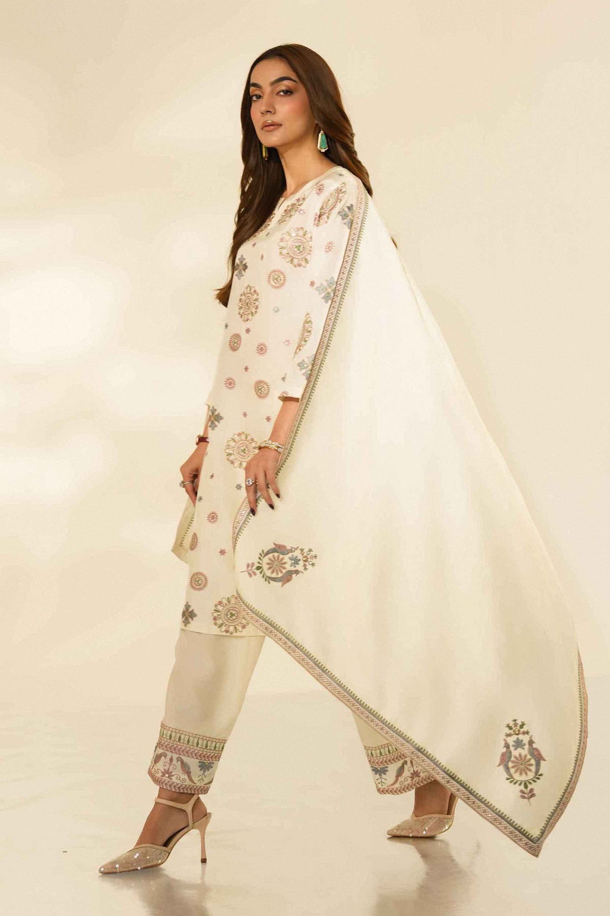 3 PIECE - EMBROIDERED SUIT - ST3PE-LUXE26WV2-40