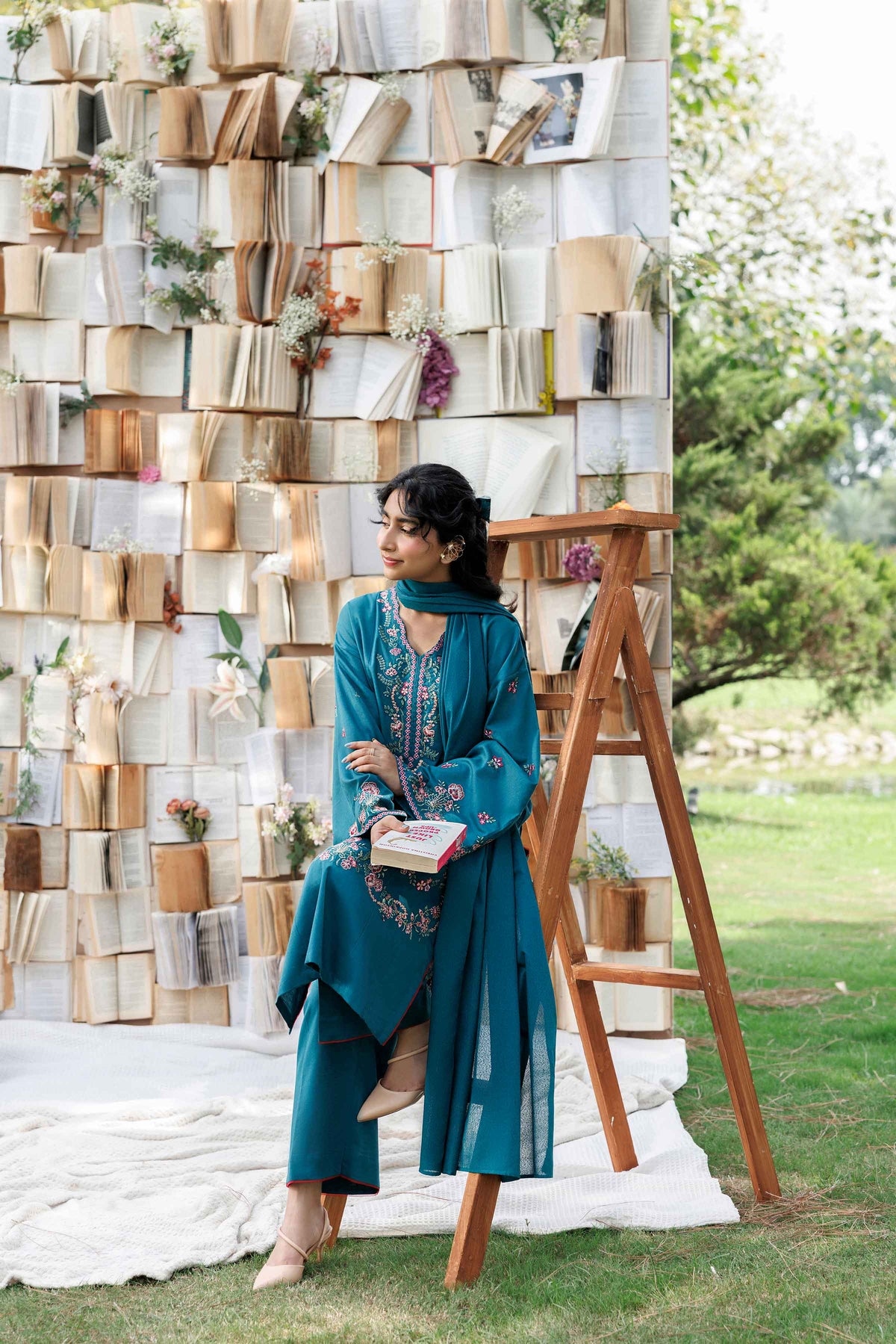 2 Piece - Embroidered Suit - ST3PE-PRET26WV1-21