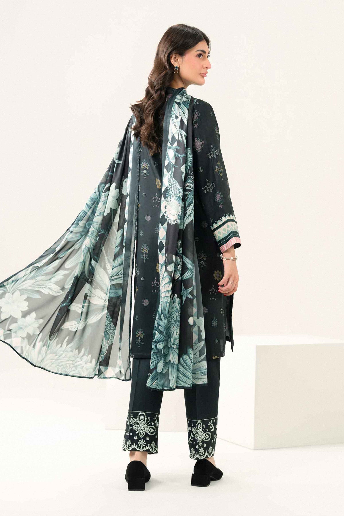 3 Piece - Printed Embroidered Suit - ST3PE-PRET26WV2-26 for Women -  Pret Collection | Nishat | Shop Online