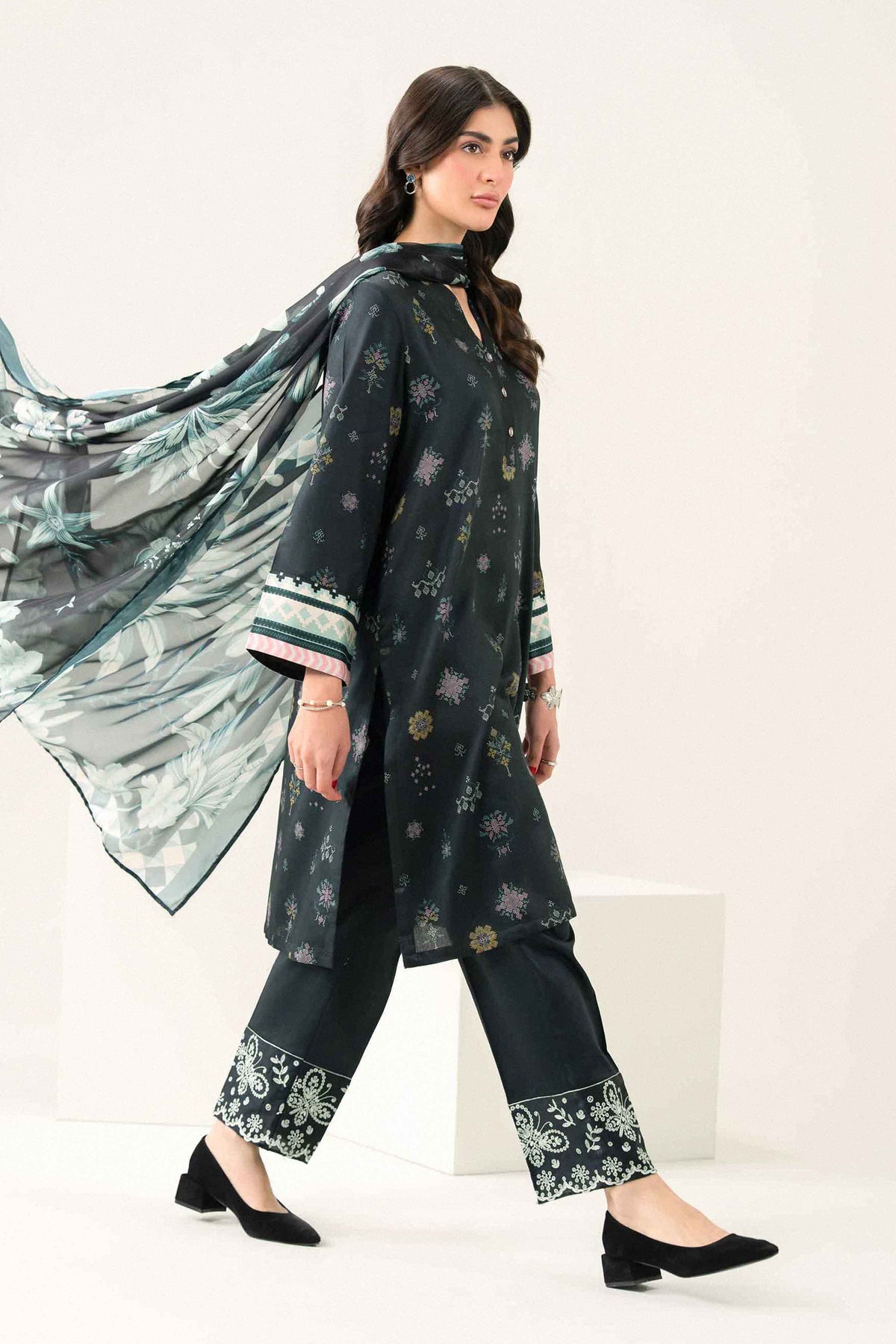 3 Piece - Printed Embroidered Suit - ST3PE-PRET26WV2-26 for Women -  Pret Collection | Nishat | Shop Online