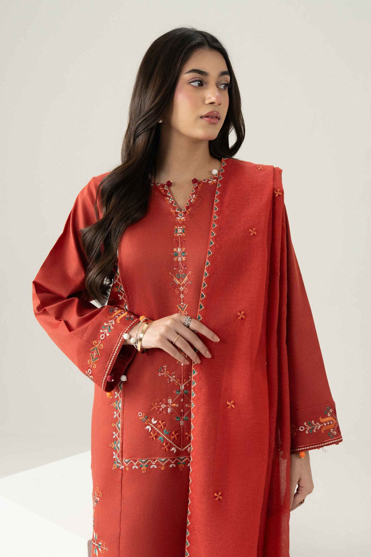 3 PIECE - EMBROIDERED SUIT - ST3PE-PRET26WV2-33 for Women - Pret Collection | Nishat | Shop Online