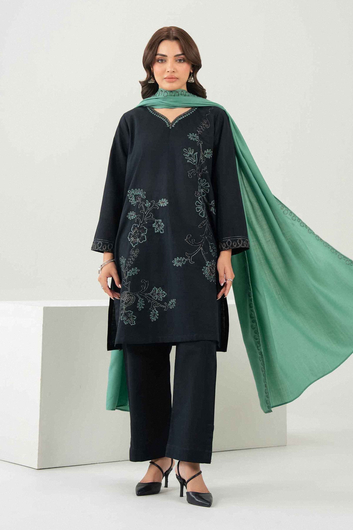 3 Piece - Embroidered Suit - ST3PE-PRET26WV3-17 for Women -  Pret Collection | Nishat | Shop Online