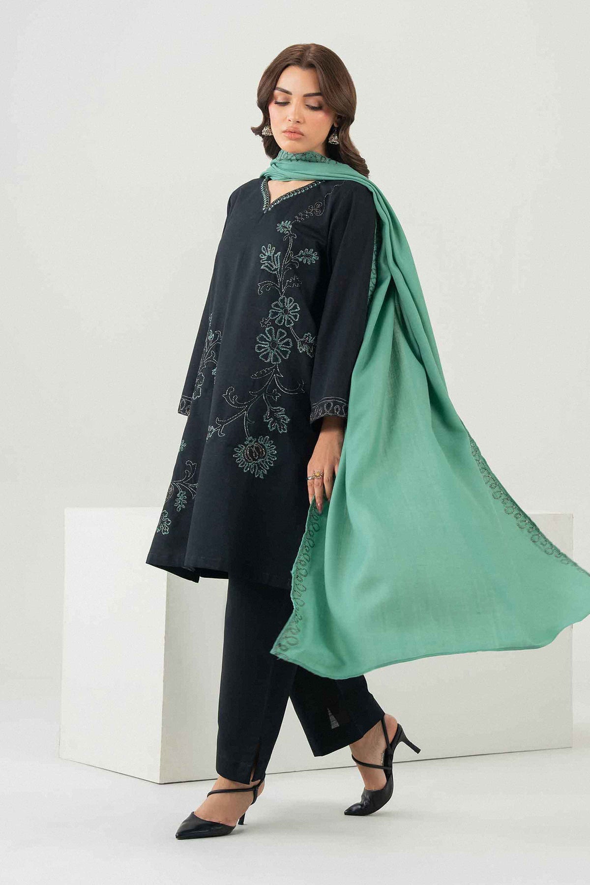 3 Piece - Embroidered Suit - ST3PE-PRET26WV3-17 for Women -  Pret Collection | Nishat | Shop Online