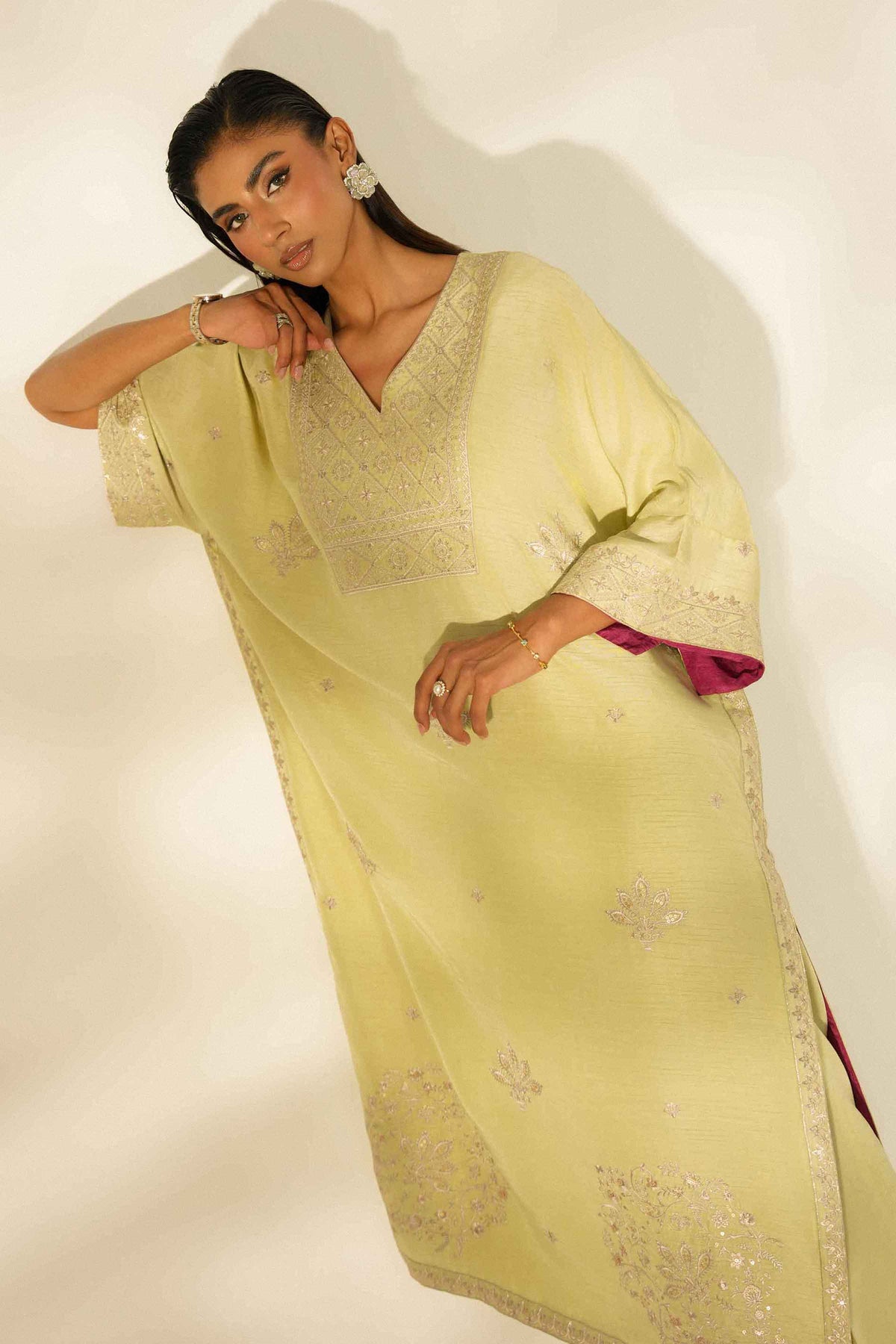 2 Piece - Embroidered Suit - ST3STE-LUXE26WV1-45 for Women -  Luxury Pret Collection | Nishat | Shop Online 