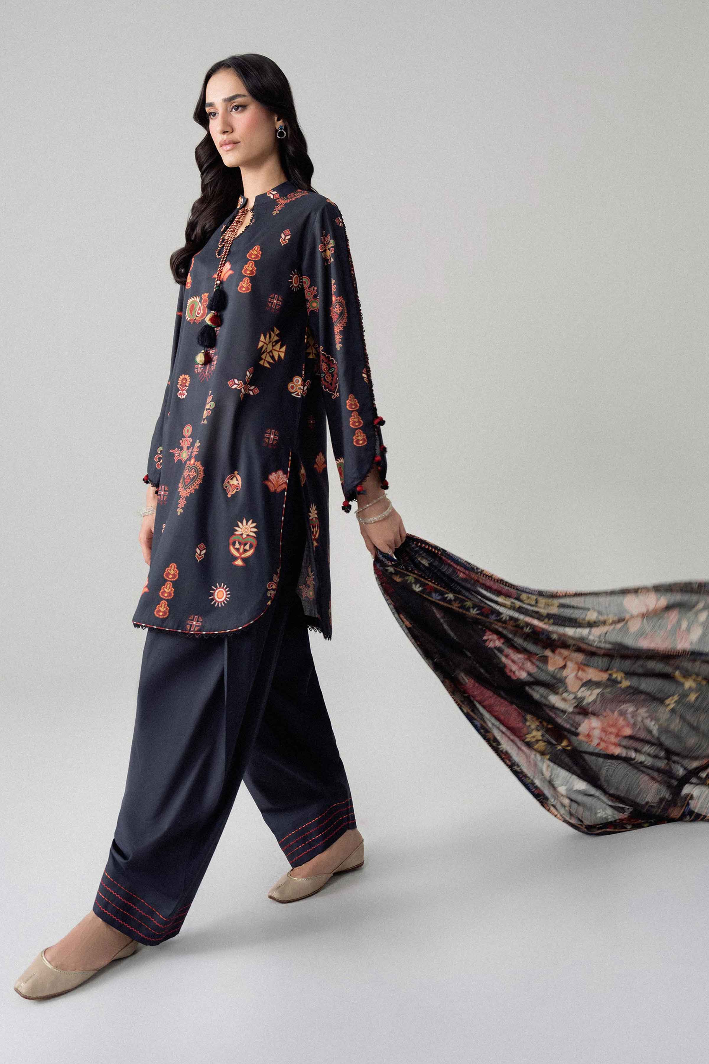 Retail Price: 4,990/-PKR