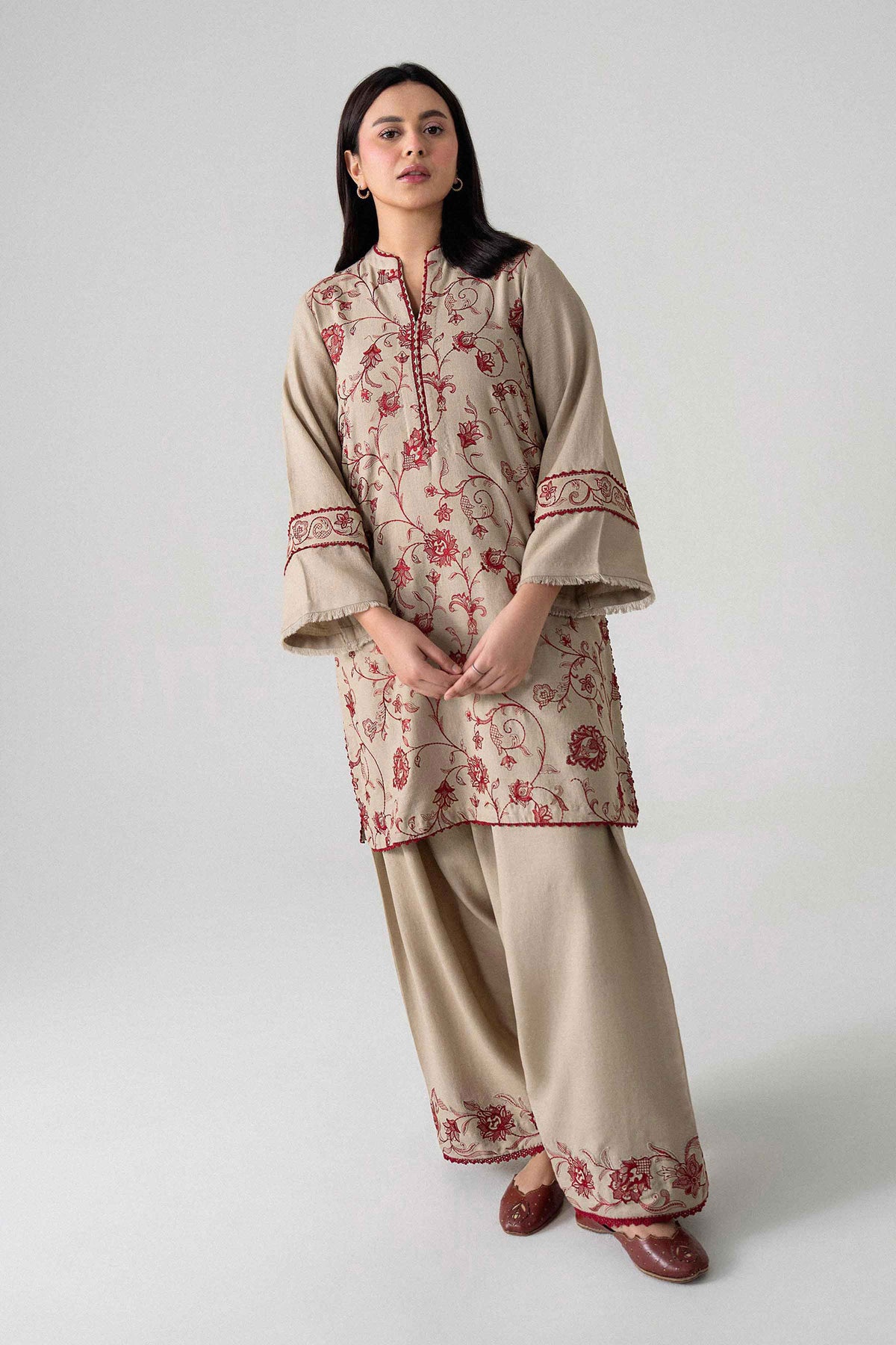 2 Piece - Embroidered Suit - U3PE-NISHA26WV1-148