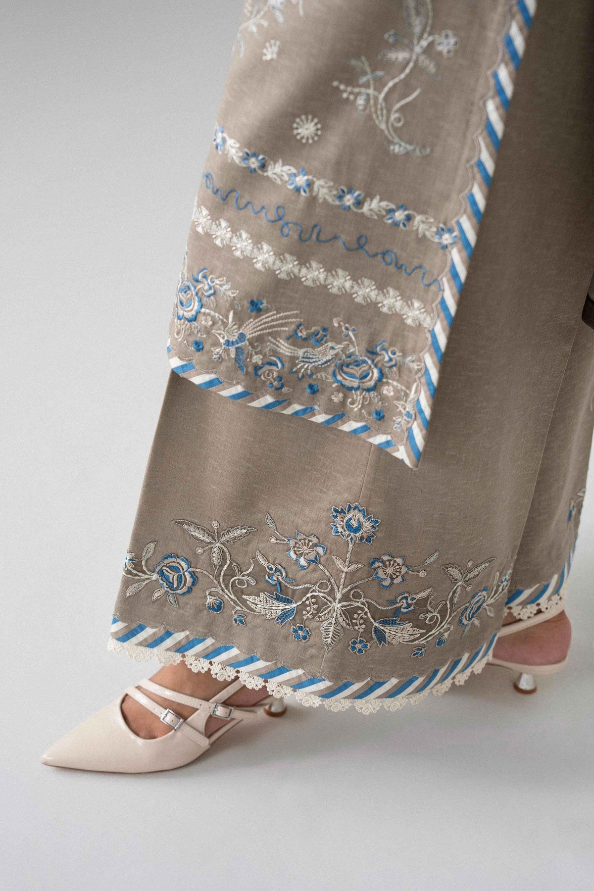 3 Piece - Printed Embroidered Suit - U3PE-NISHA26WV1-221