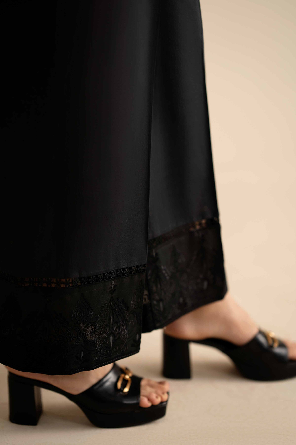 Embroidered Trousers - PW25-166 for Women - Pret Collection | Nishat | Shop Online