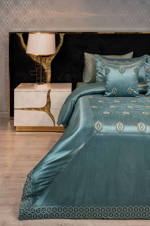 Bridal Set,Luxury Bedding,Luxury Bidal Set,Bridal Set Nishat Linen, Bridal Bed,Comfortable Bed,Soft Luxury Beding,Silk Bedding Bedding,Velvet Beding,Velvet,Bed Linen,Latest Bidal Set,Embroidered Bridal Bed,New Bridal Set 2023,New Design Bridal Set,Latest Collection Bridal Bed,Latest Luxury Bridal Set,New Bidal Set For Bridal 2023