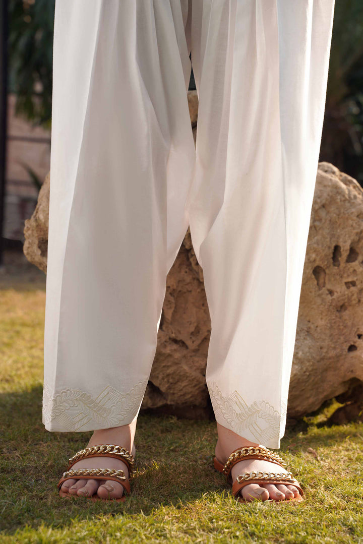 Trousers,Embroidered,Dyed,Stitched,Shalwar,Lowers,Pants,Culottes,Straight,Loose,Capri,Embroidery,Lace,Stitched,Women Clothing’S,Women Fashion Pakistan,Fashion Wear,Easten Wear,Latest Designs,Nishat Linen Summer 2023,Lawn Collection,Nishat Linen Summer 2023