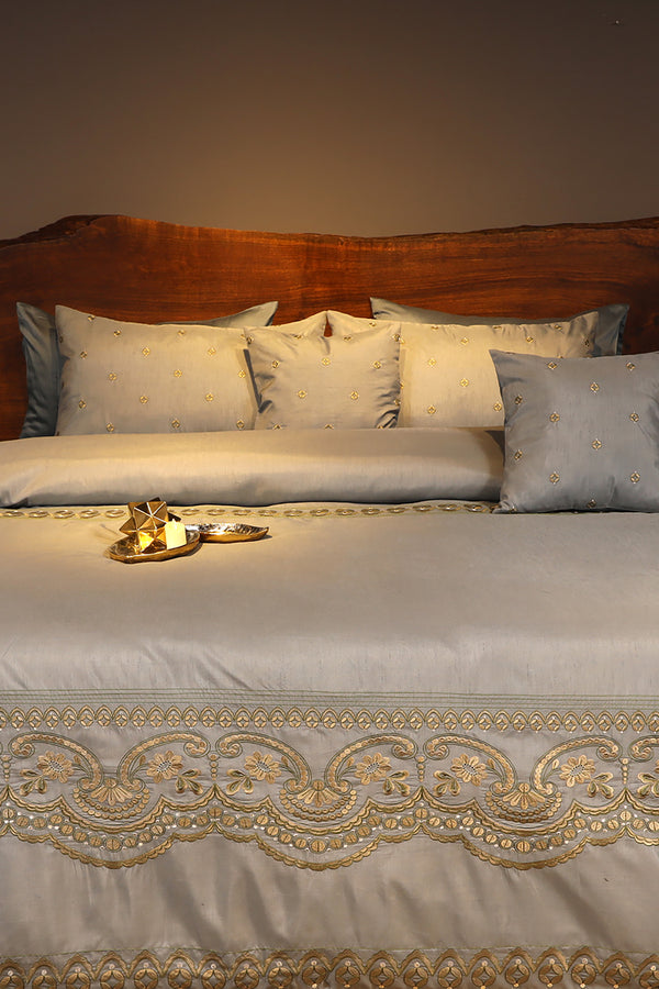 Bridal Set,Luxury Bedding,Luxury Bidal Set,Bridal Set Nishat Linen, Bridal Bed,Comfortable Bed,Soft Luxury Beding,Silk Bedding Bedding,Velvet Beding,Velvet,Bed Linen,Latest Bidal Set,Embroidered Bridal Bed,New Bridal Set 2023,New Design Bridal Set,Latest Collection Bridal Bed,Latst Luxury Bridal Set,New Bidal Set For Bridal 2023